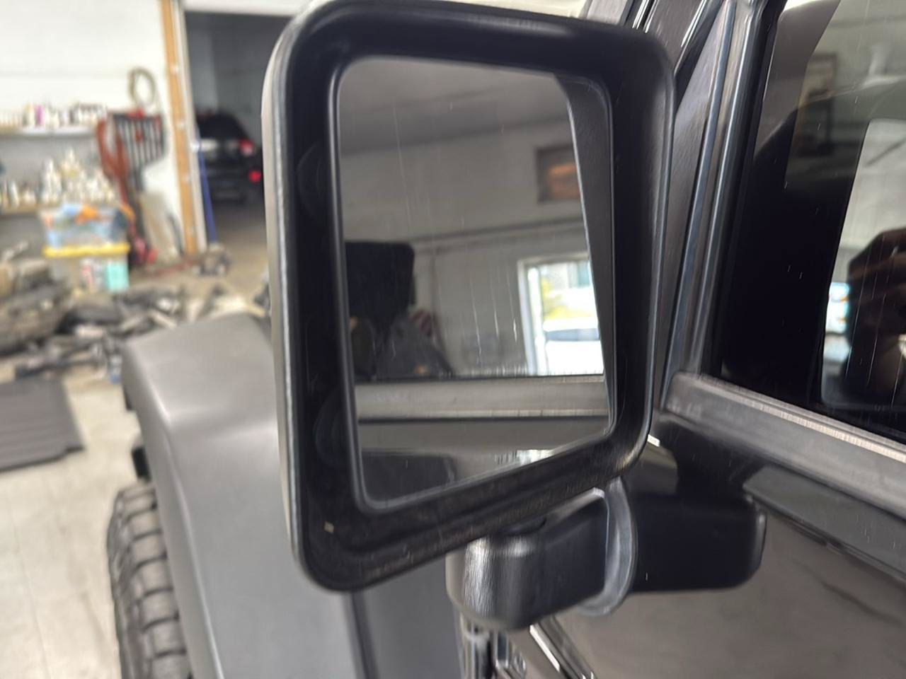 Used 2013 Jeep Wrangler Unlimited Sport w/ Connectivity Group AWD/4WD image 88