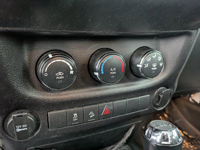 Used 2016 Jeep Wrangler Unlimited Sport w/ Connectivity Group image 14