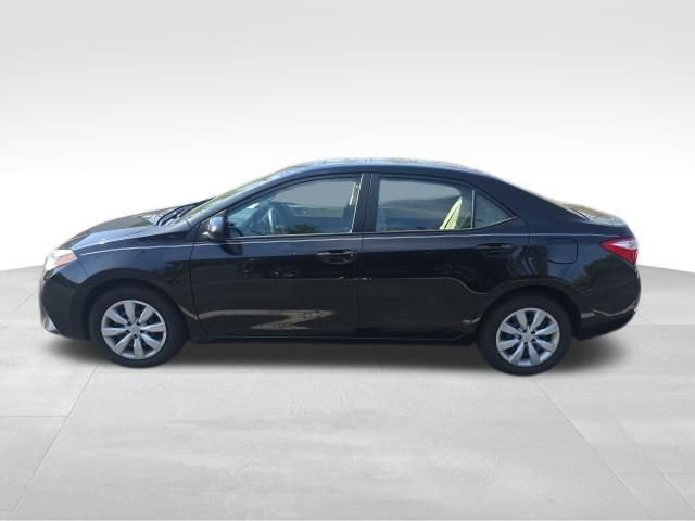 Used 2016 Toyota Corolla LE image 3