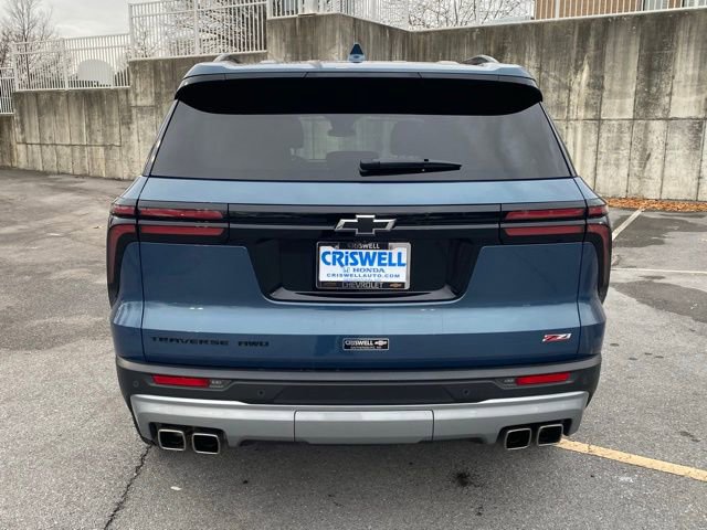 Used 2024 Chevrolet Traverse Z71 image 6