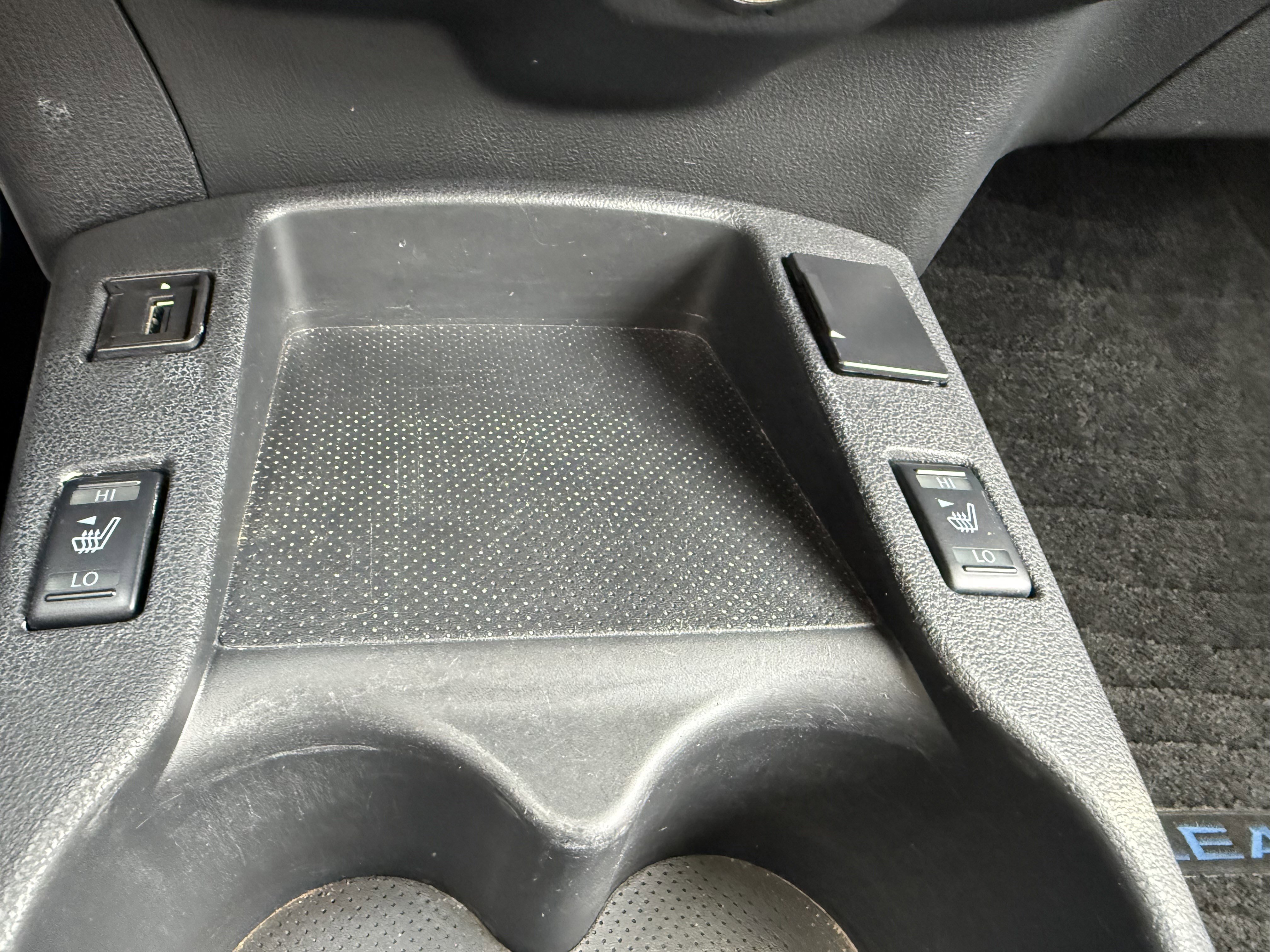 Used 2017 Nissan Leaf SV w/ Protection Package image 28