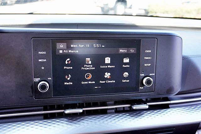 Used 2024 Kia Carnival LX FWD image 26