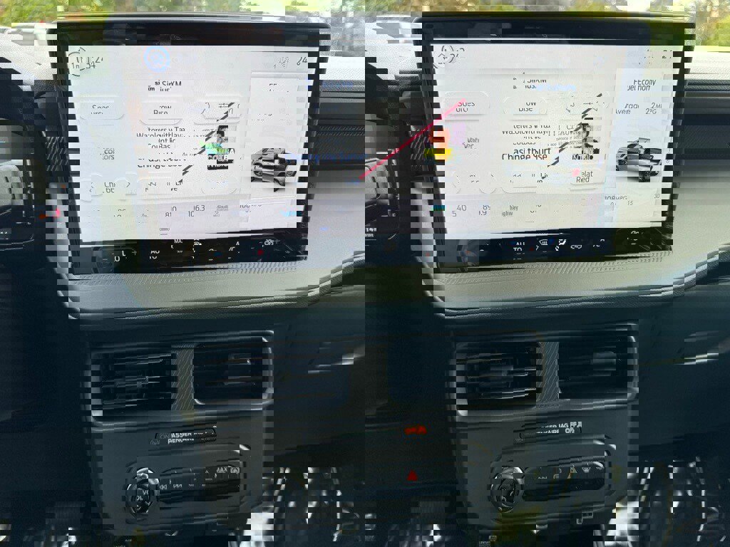 New 2025 Ford Maverick XLT w/ Black Appearance Package image 27