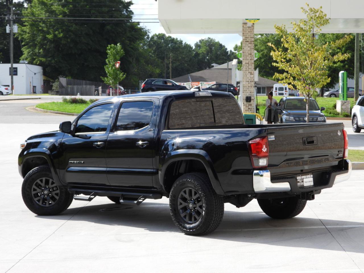 Used 2022 Toyota Tacoma SR5 RWD image 22