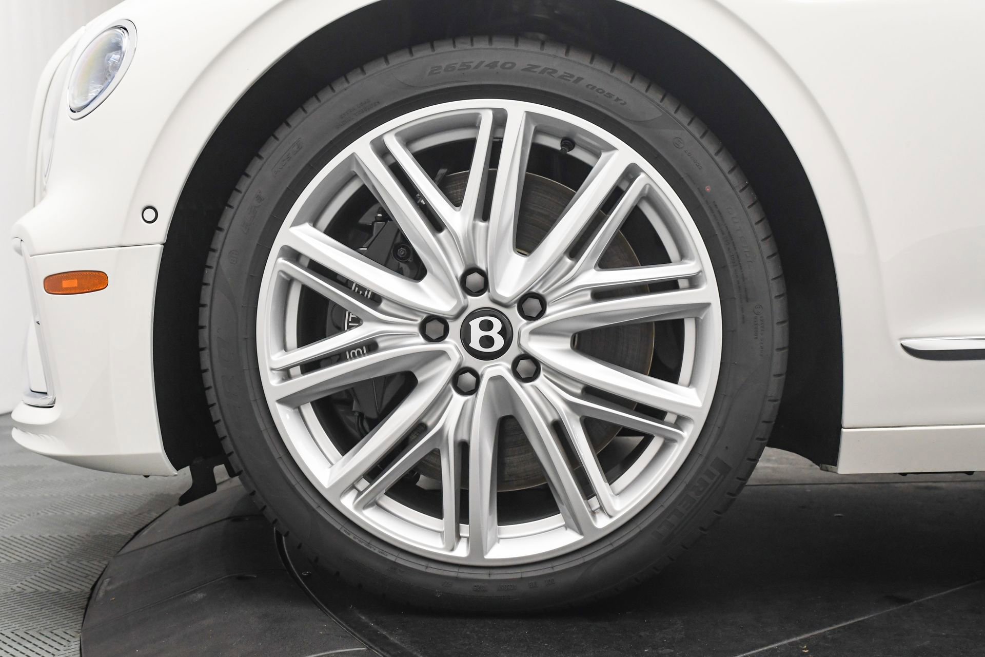 New 2026 Bentley Flying Spur image 6