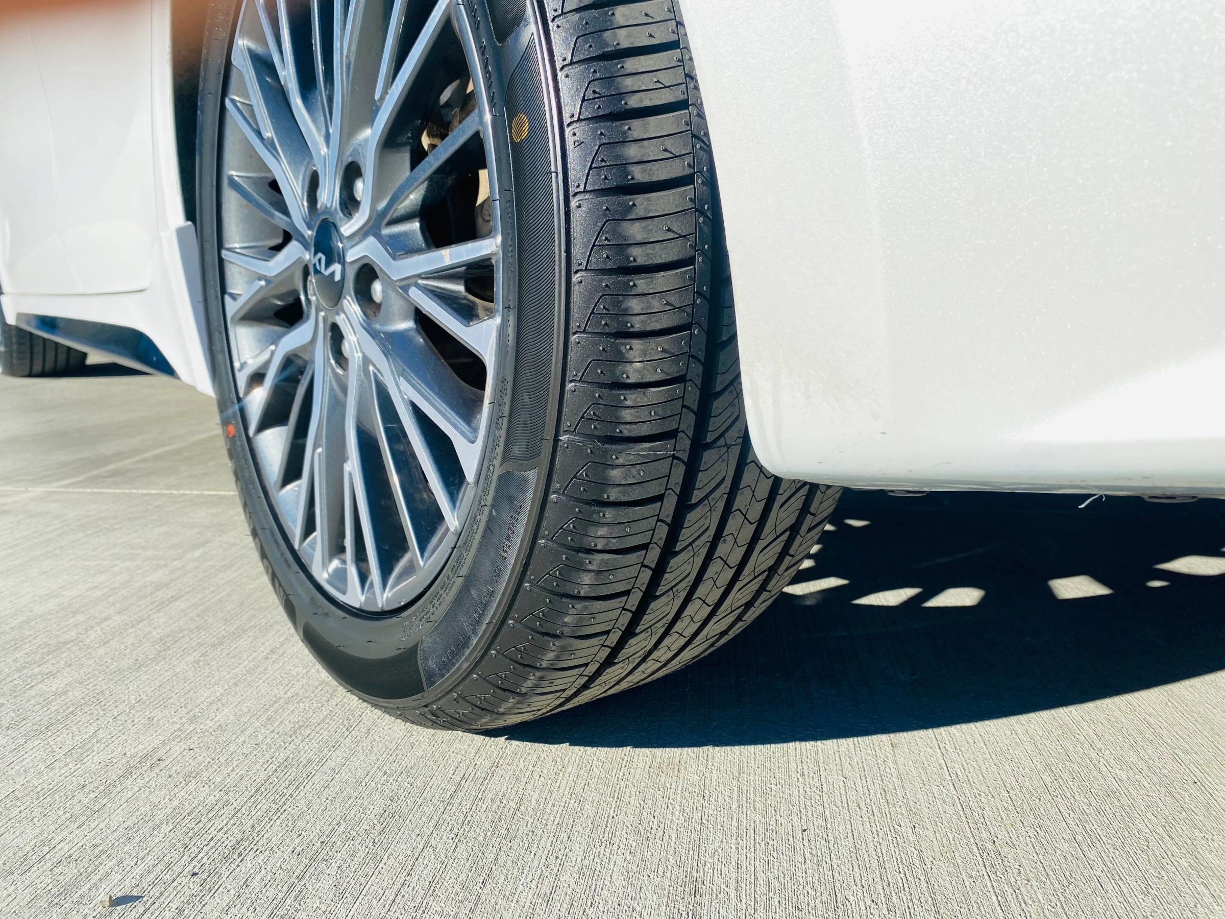 Used 2023 Kia Forte GT-Line image 19