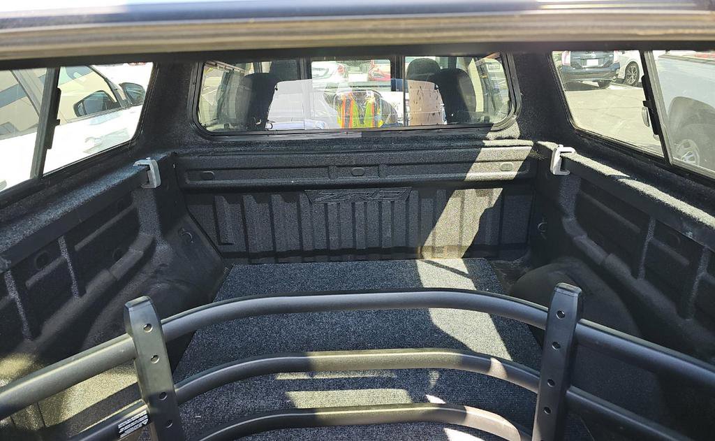 Used 2022 Chevrolet Colorado ZR2 image 17