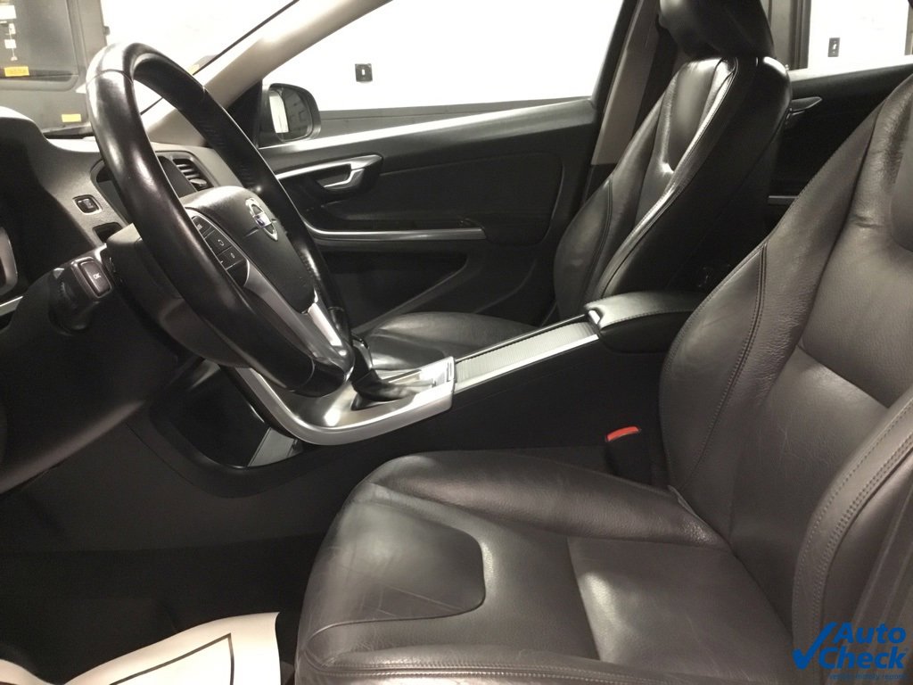 Used 2014 Volvo S60 T5 image 24