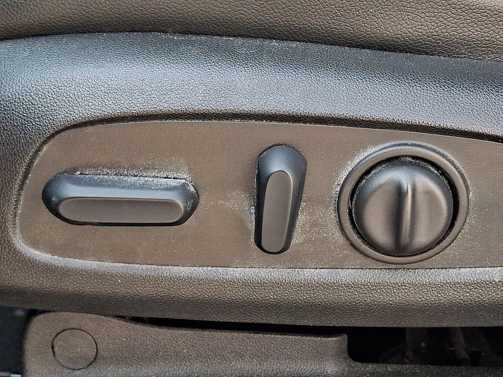 Used 2023 Chevrolet Equinox RS image 25