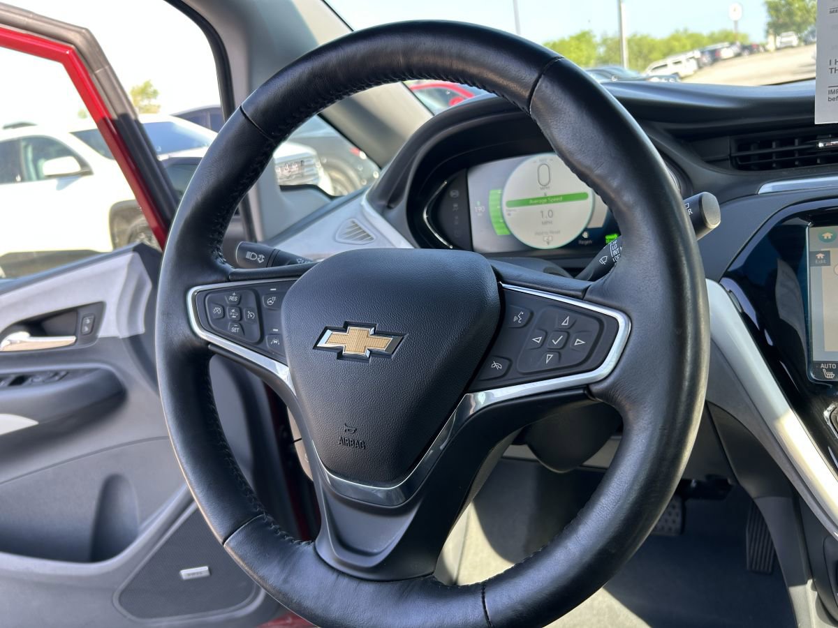 Used 2017 Chevrolet Bolt Premier w/ Driver Confidence II Package image 8