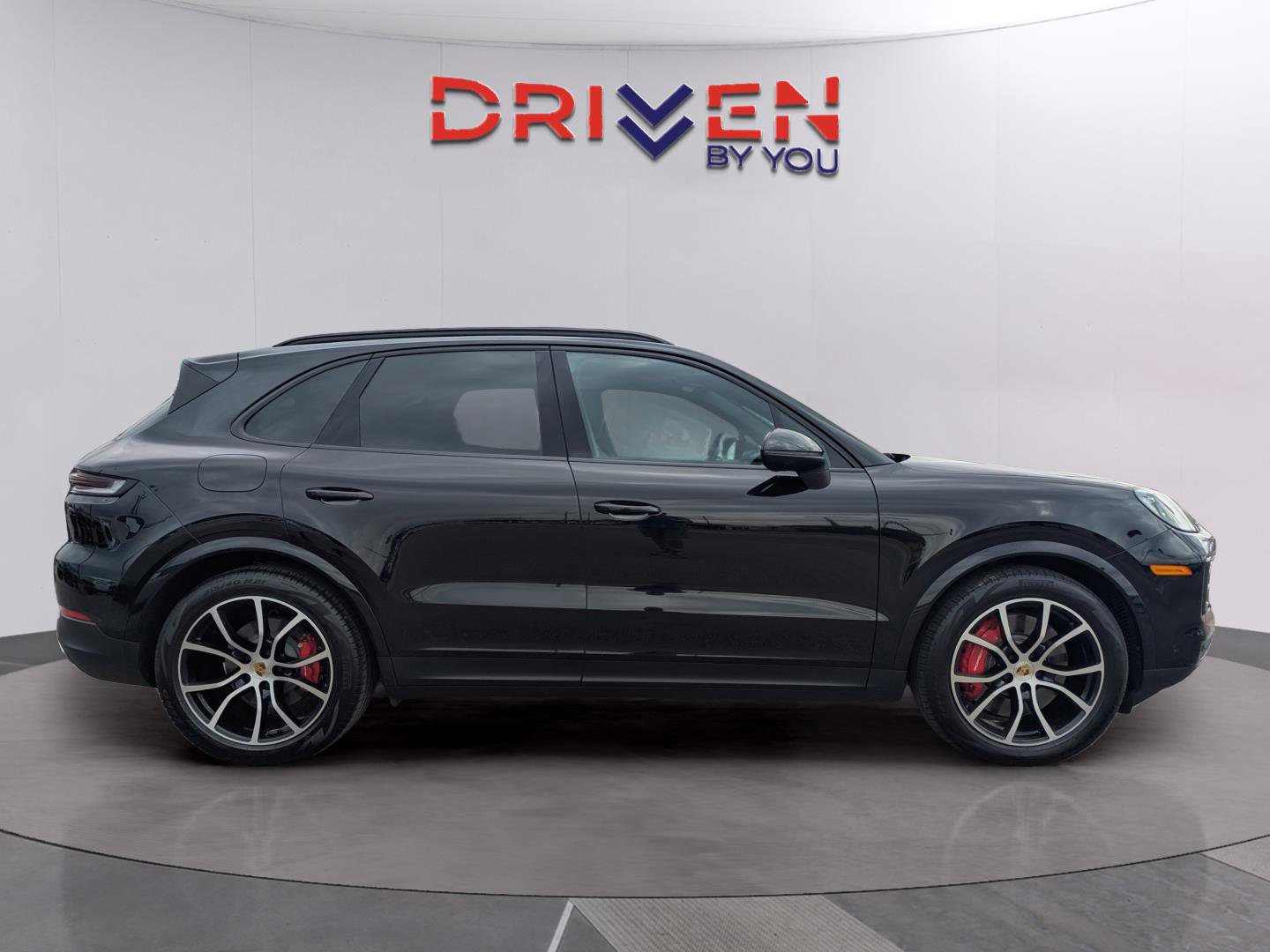 Used 2024 Porsche Cayenne S image 6