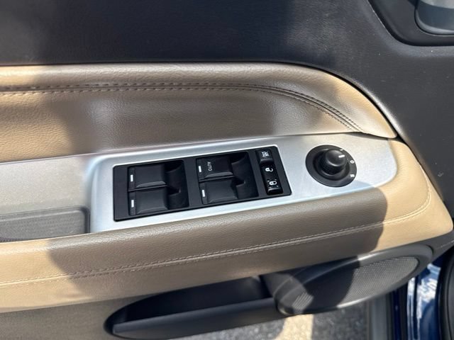 Used 2015 Jeep Compass High Altitude FWD image 18