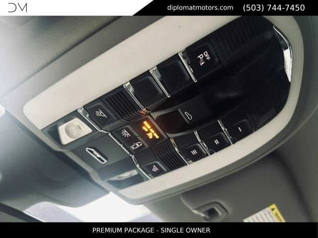Used 2014 Porsche Panamera 4 AWD/4WD image 35