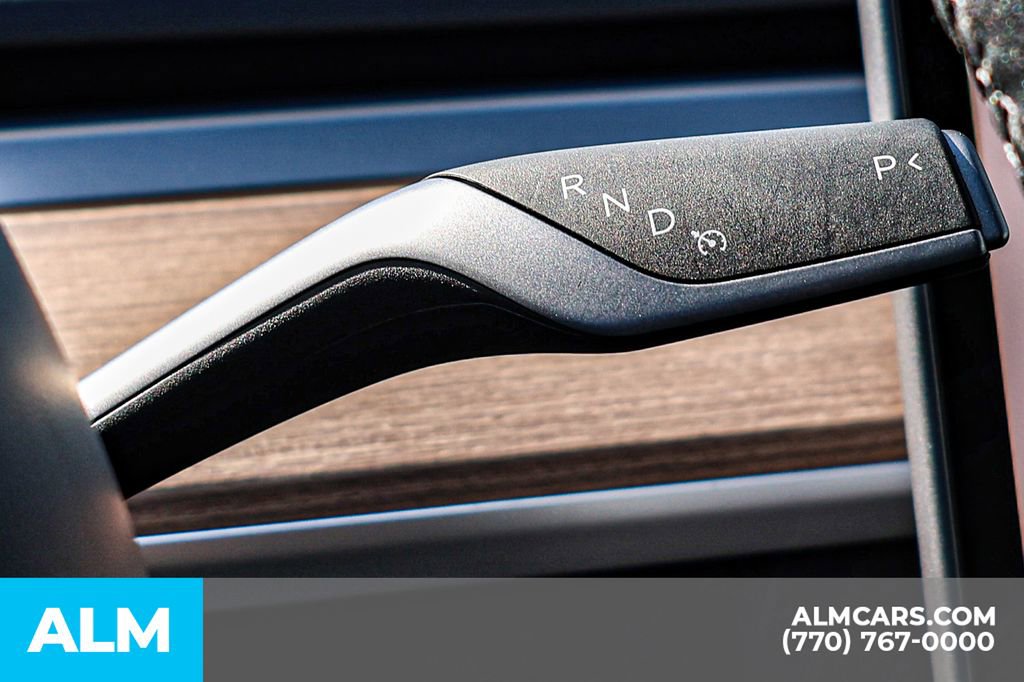 Used 2025 Tesla Model Y Long Range image 33