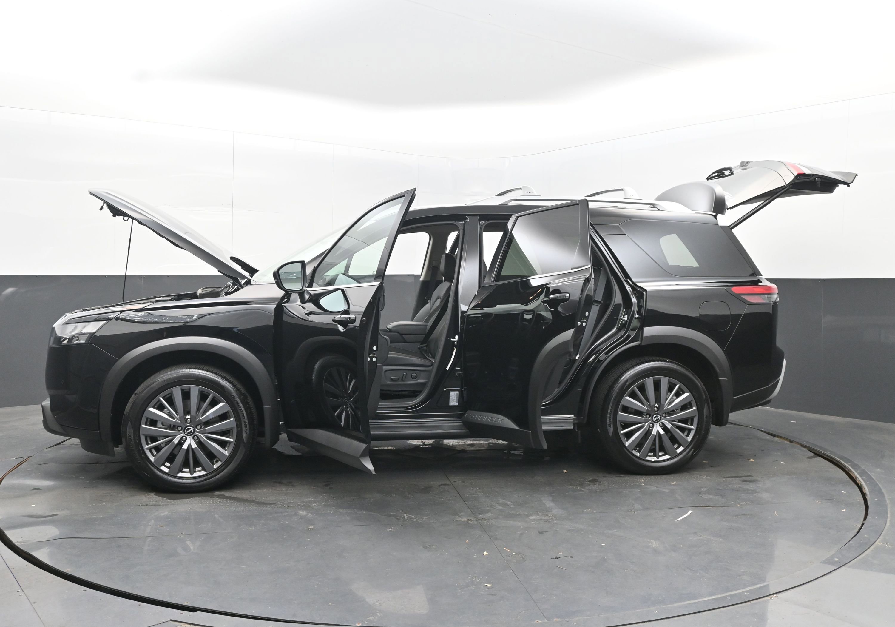 Used 2025 Nissan Pathfinder SL w/ SL Premium Package image 39