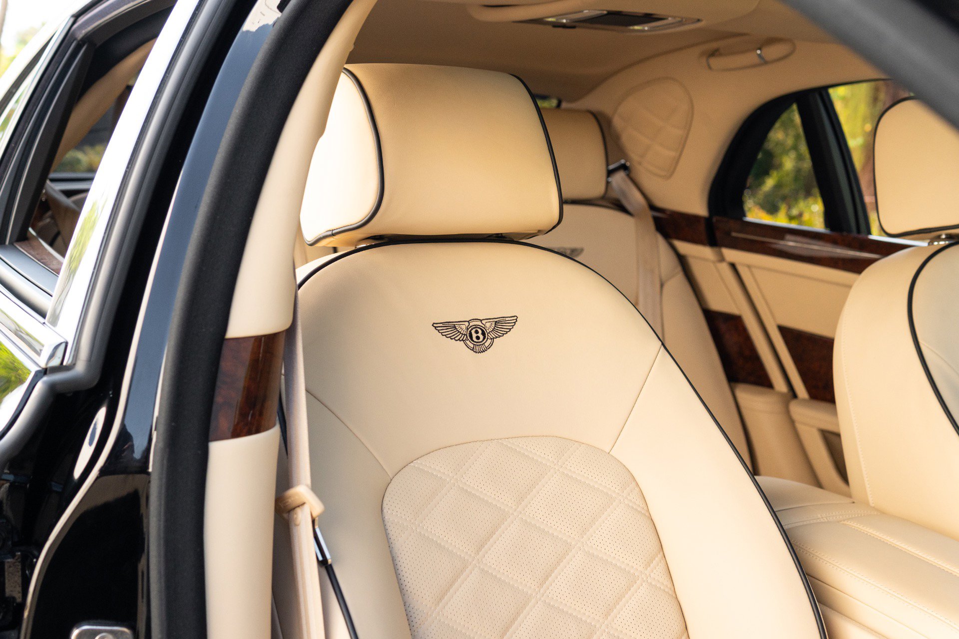 Used 2014 Bentley Mulsanne RWD image 61