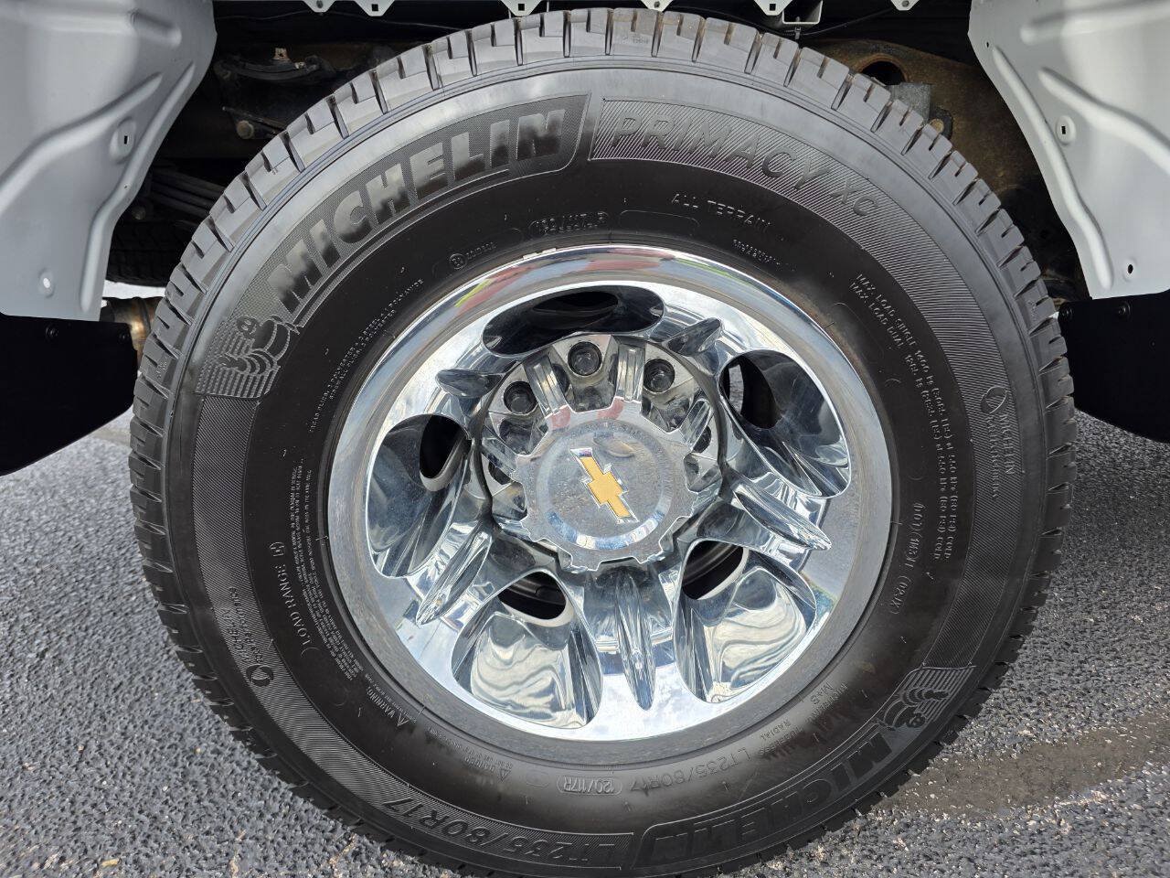 Used 2025 Chevrolet Silverado 3500 LT w/ Convenience Package AWD/4WD image 30