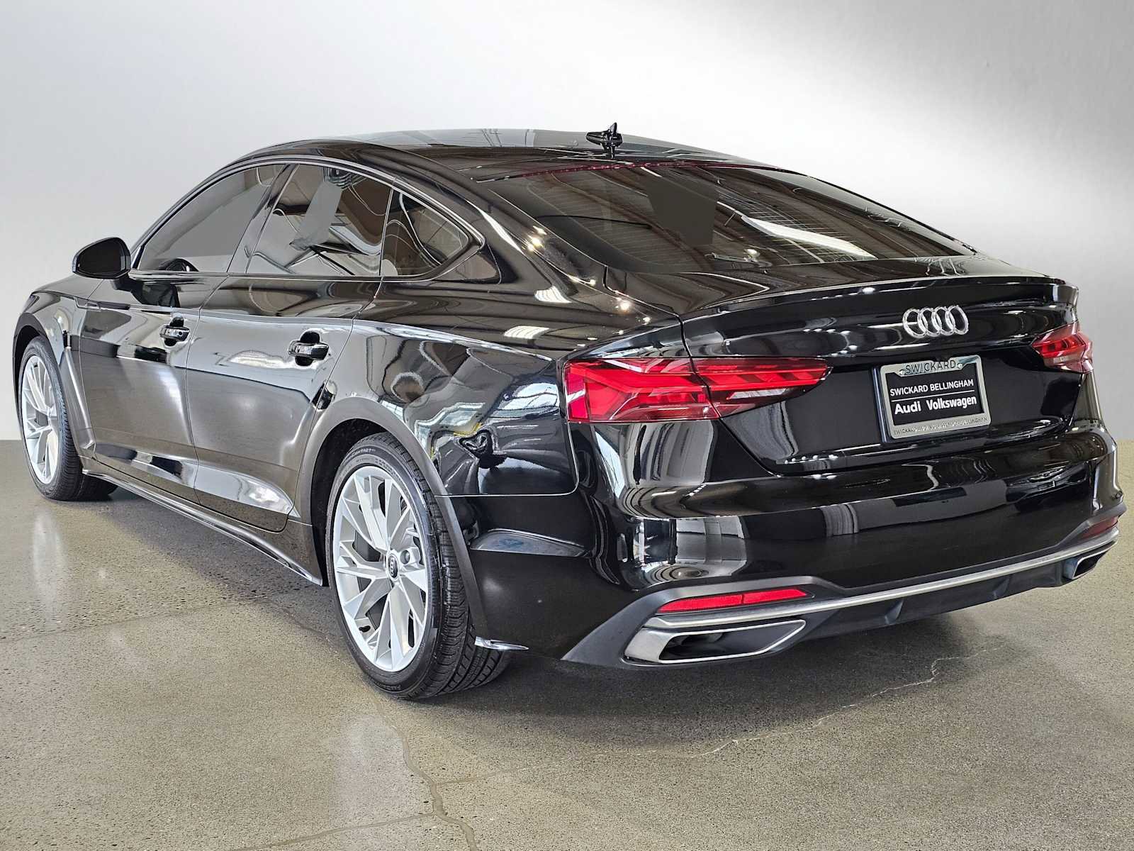 Used 2022 Audi A5 2.0T Premium image 5