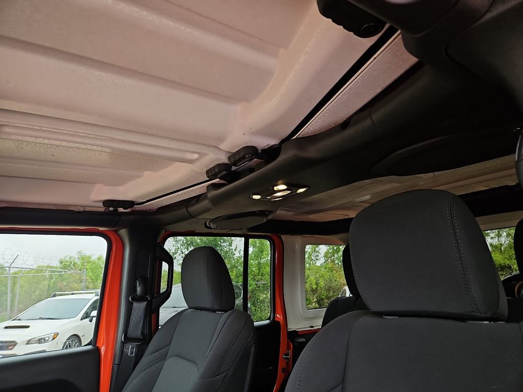 Used 2023 Jeep Wrangler Unlimited Sport AWD/4WD image 23