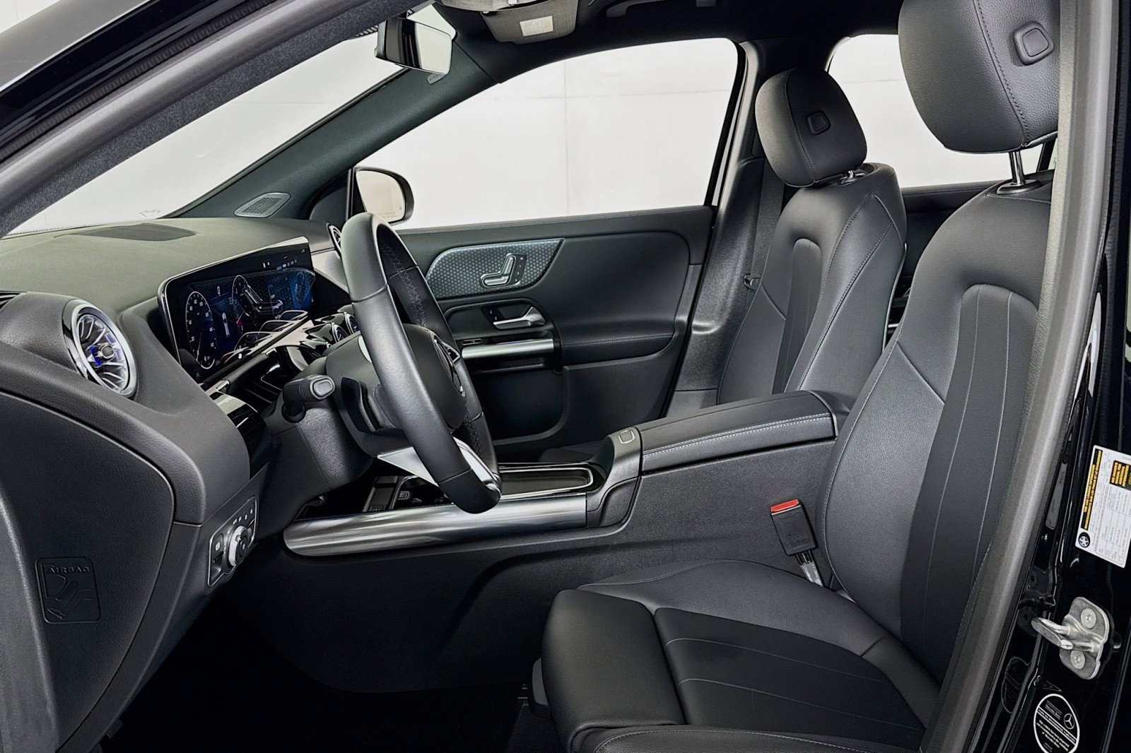 Certified 2025 Mercedes-Benz GLA 250 image 17