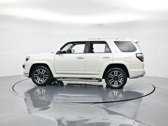 Used 2016 Toyota 4Runner SR5 image 7