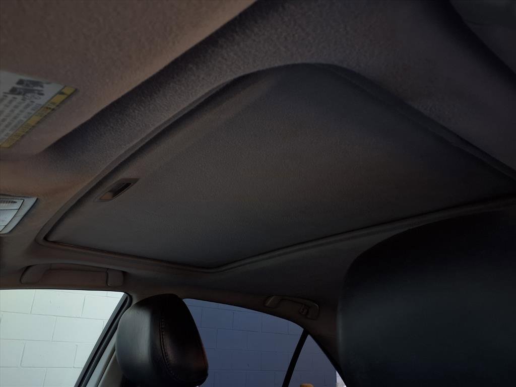 Used 2011 Toyota Camry SE image 17