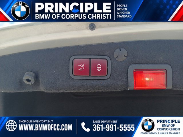 Used 2020 Mercedes-Benz C 300 Sedan image 10