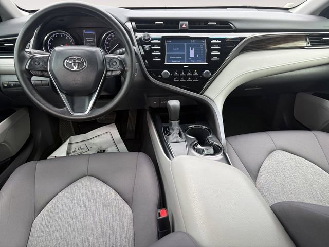 Used 2020 Toyota Camry LE w/ Convenience Package image 10