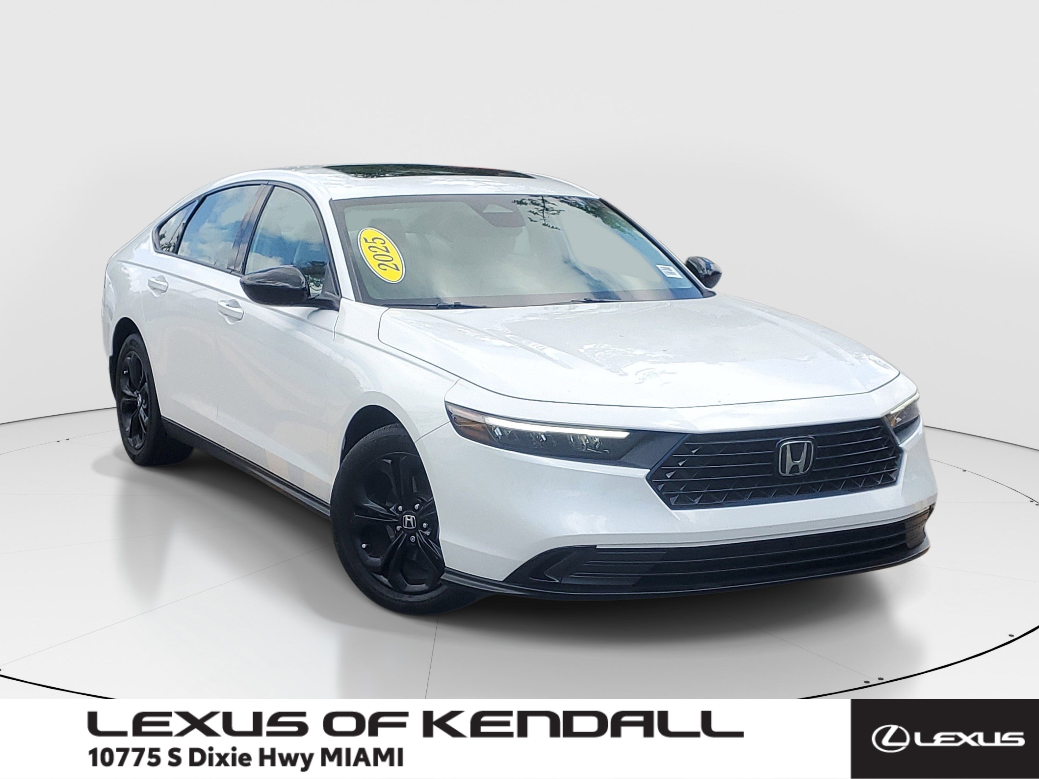 Used 2025 Honda Accord SE image 1