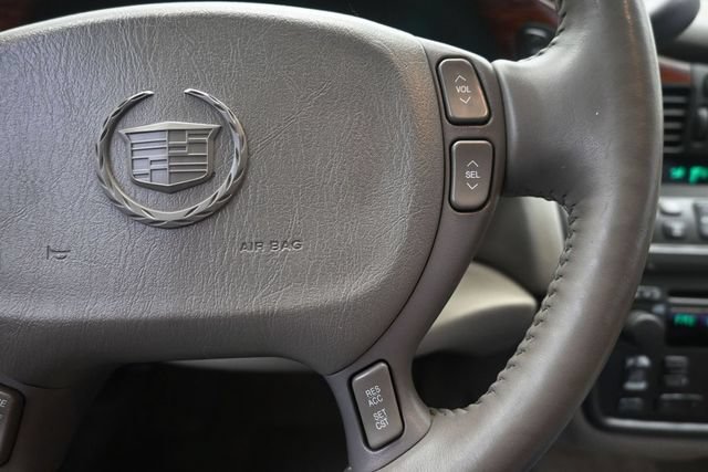 Used 2004 Cadillac De Ville w/ Equipment Group FWD image 27