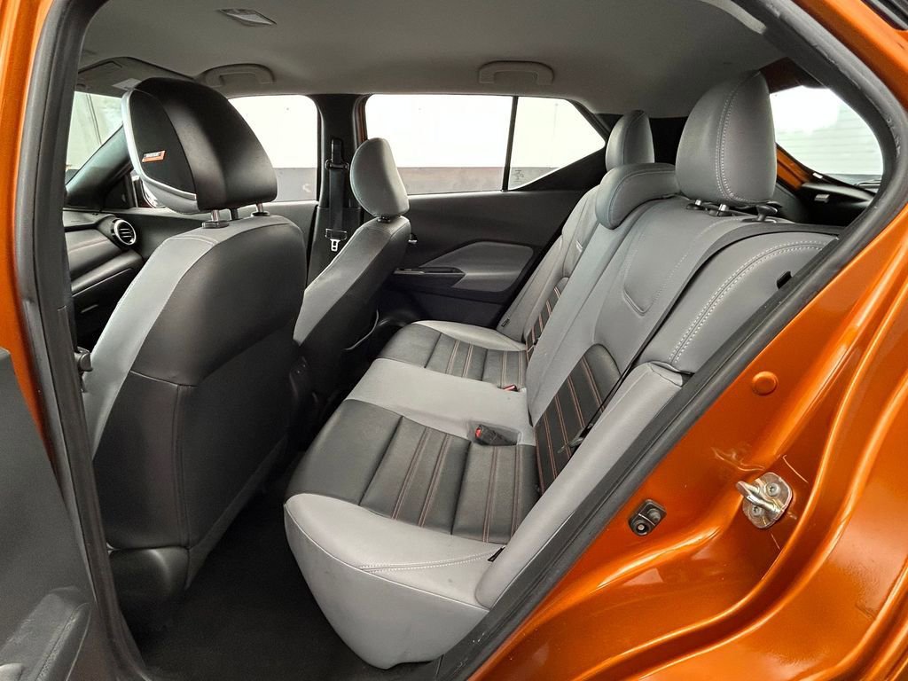 Used 2023 Nissan Kicks SR w/ SR Premium Package FWD image 39
