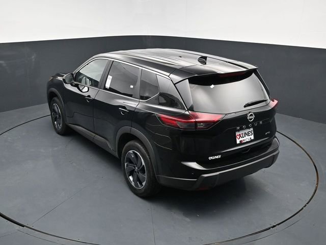 Used 2025 Nissan Rogue SV AWD/4WD image 39