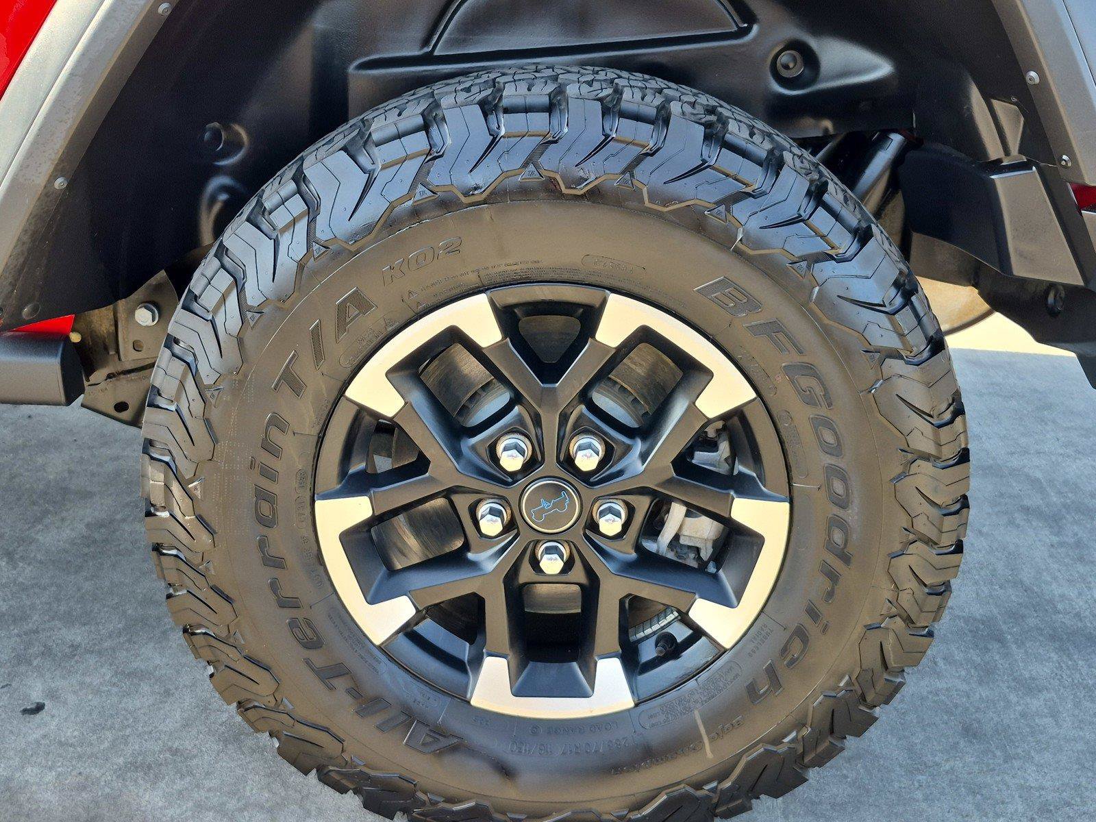 Certified 2025 Jeep Wrangler Unlimited Rubicon 4xe w/ Convenience Group AWD/4WD image 16