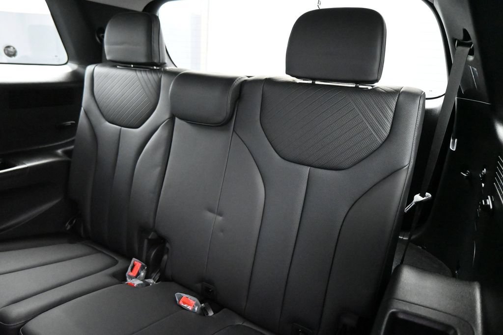 Used 2024 Hyundai Palisade SEL FWD image 19