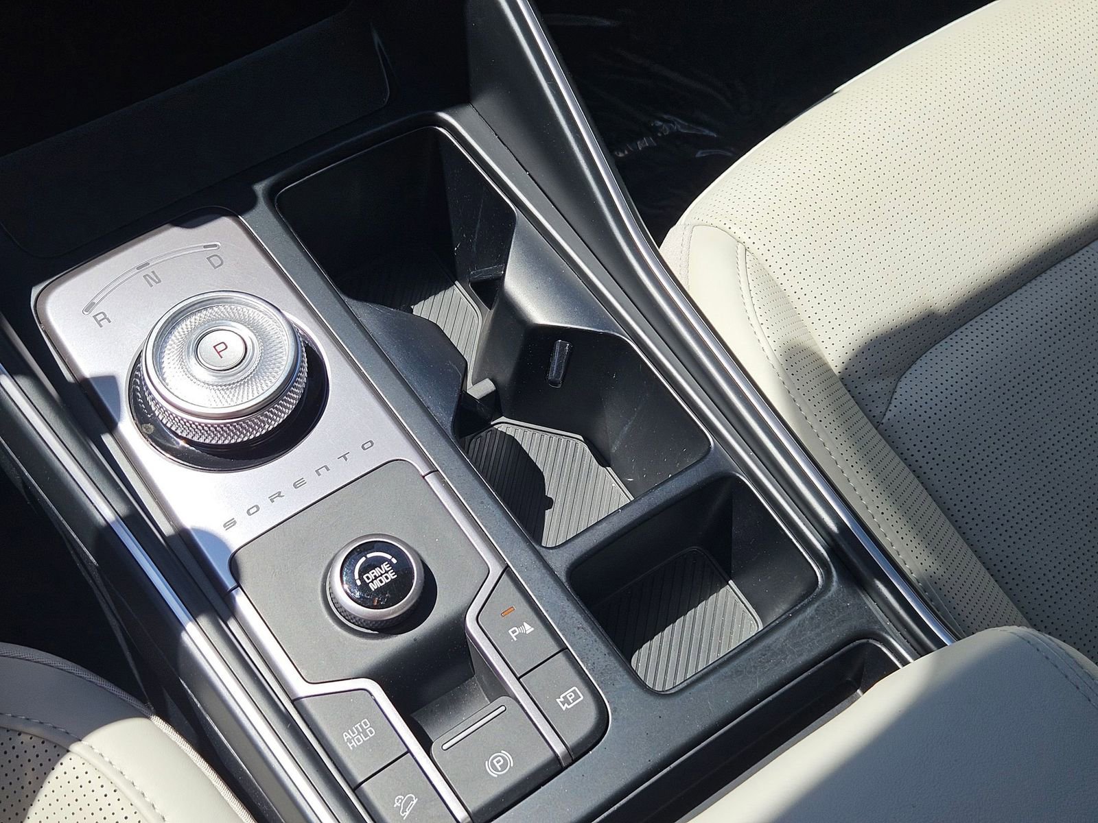 Used 2025 Kia Sorento EX image 18