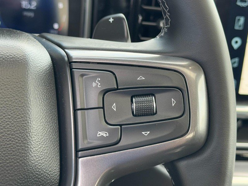 Used 2025 Chevrolet Silverado 1500 High Country w/ High Country Premium Package AWD/4WD image 17