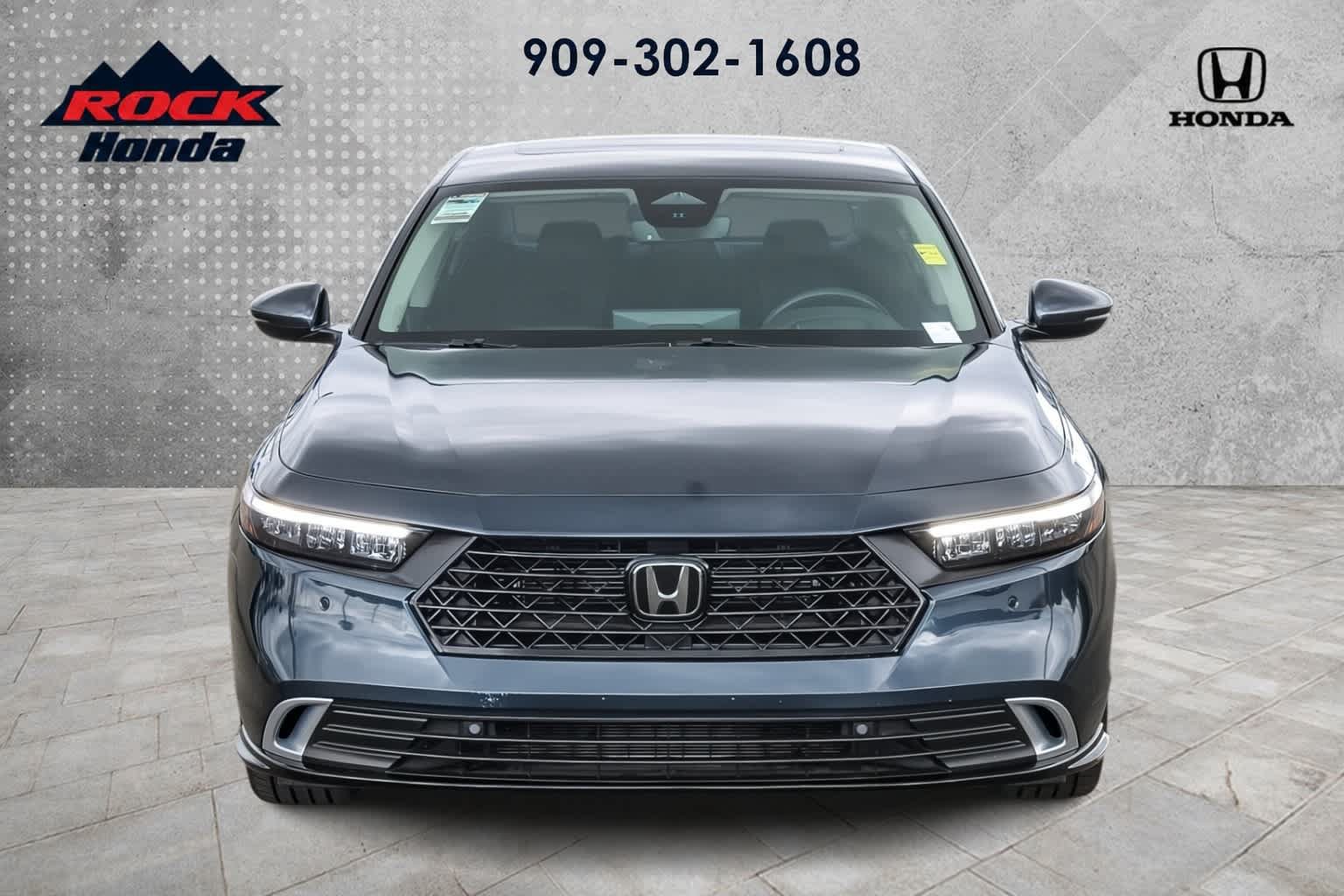 Used 2024 Honda Accord Touring image 2