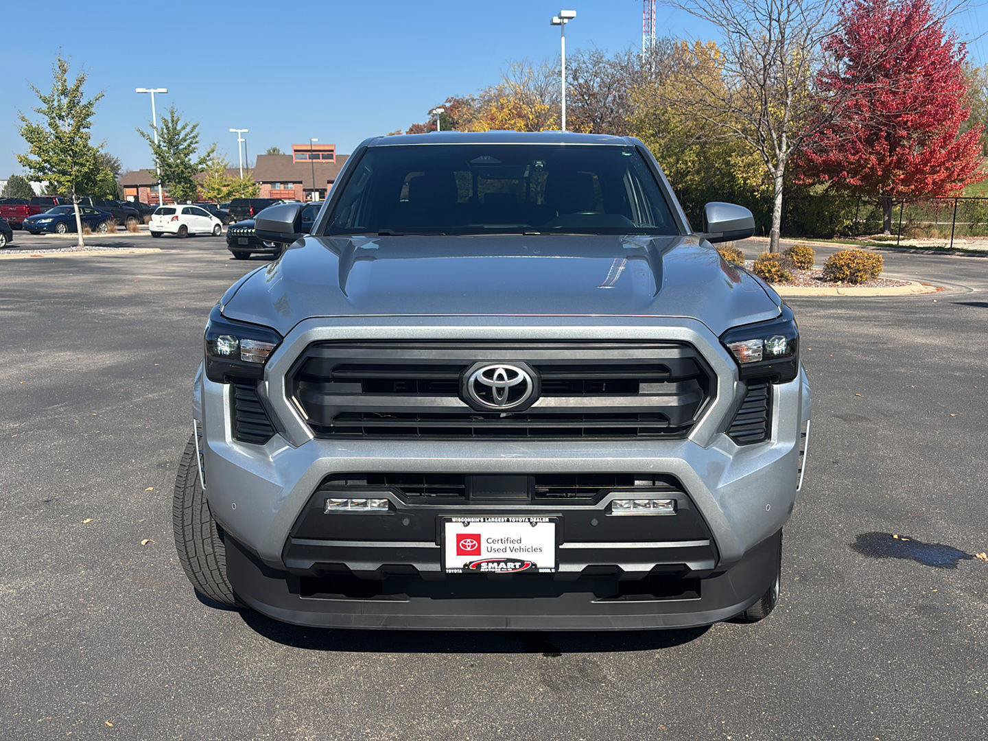 Used 2024 Toyota Tacoma SR5 AWD/4WD image 5