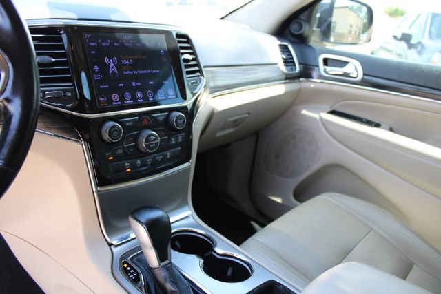 Used 2020 Jeep Grand Cherokee Limited RWD image 18