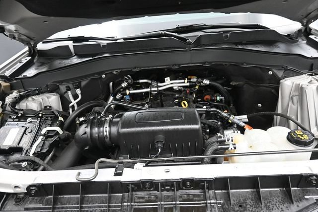 Used 2022 Ford Explorer XLT w/ Equipment Group 202A AWD/4WD image 34