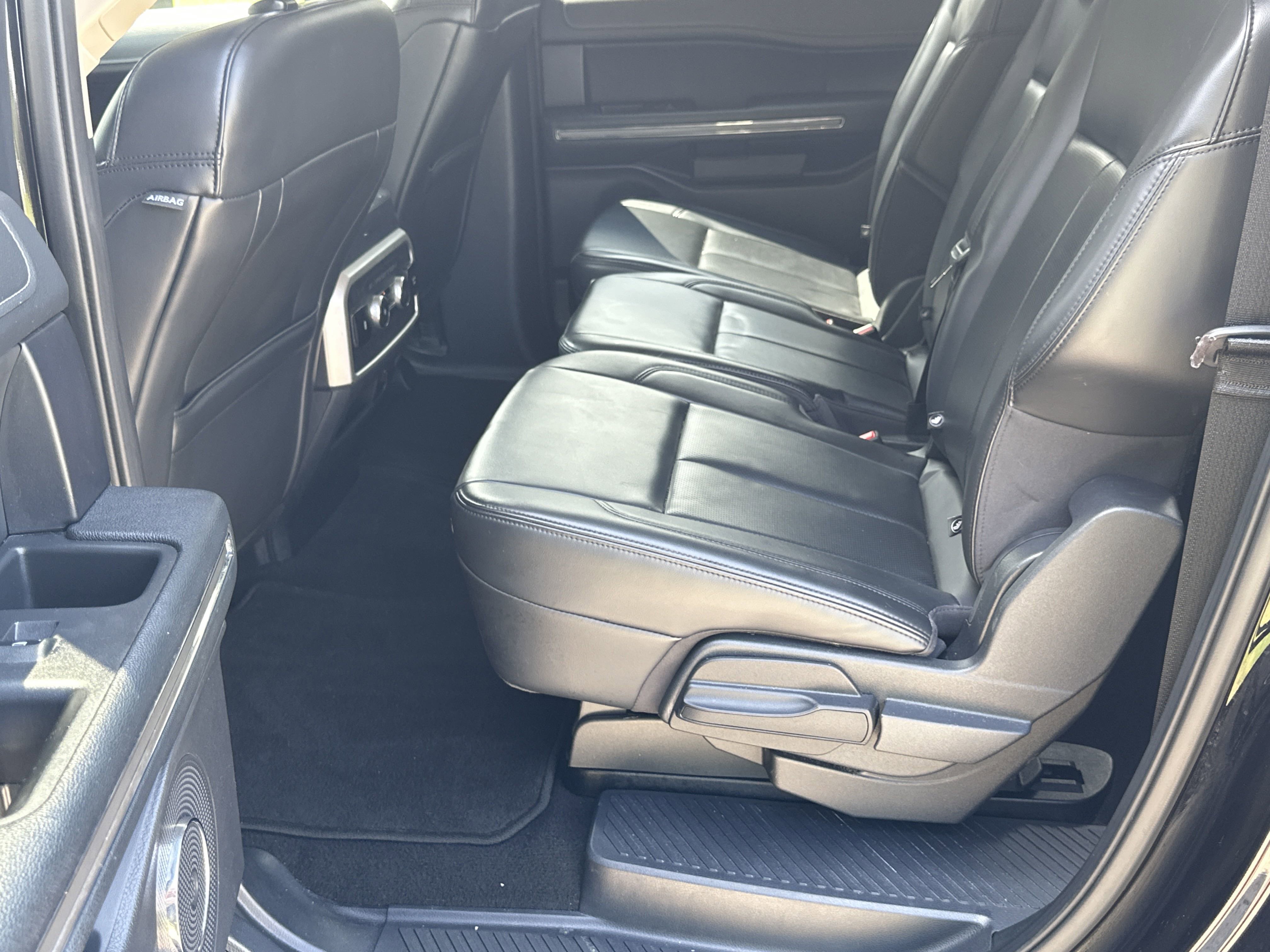 Used 2024 Ford Expedition Max XLT image 21