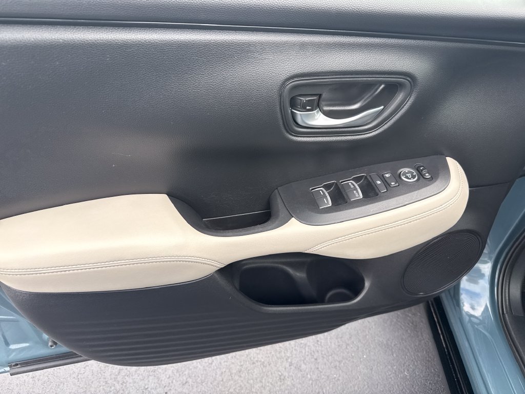 Certified 2024 Honda HR-V EX-L image 9