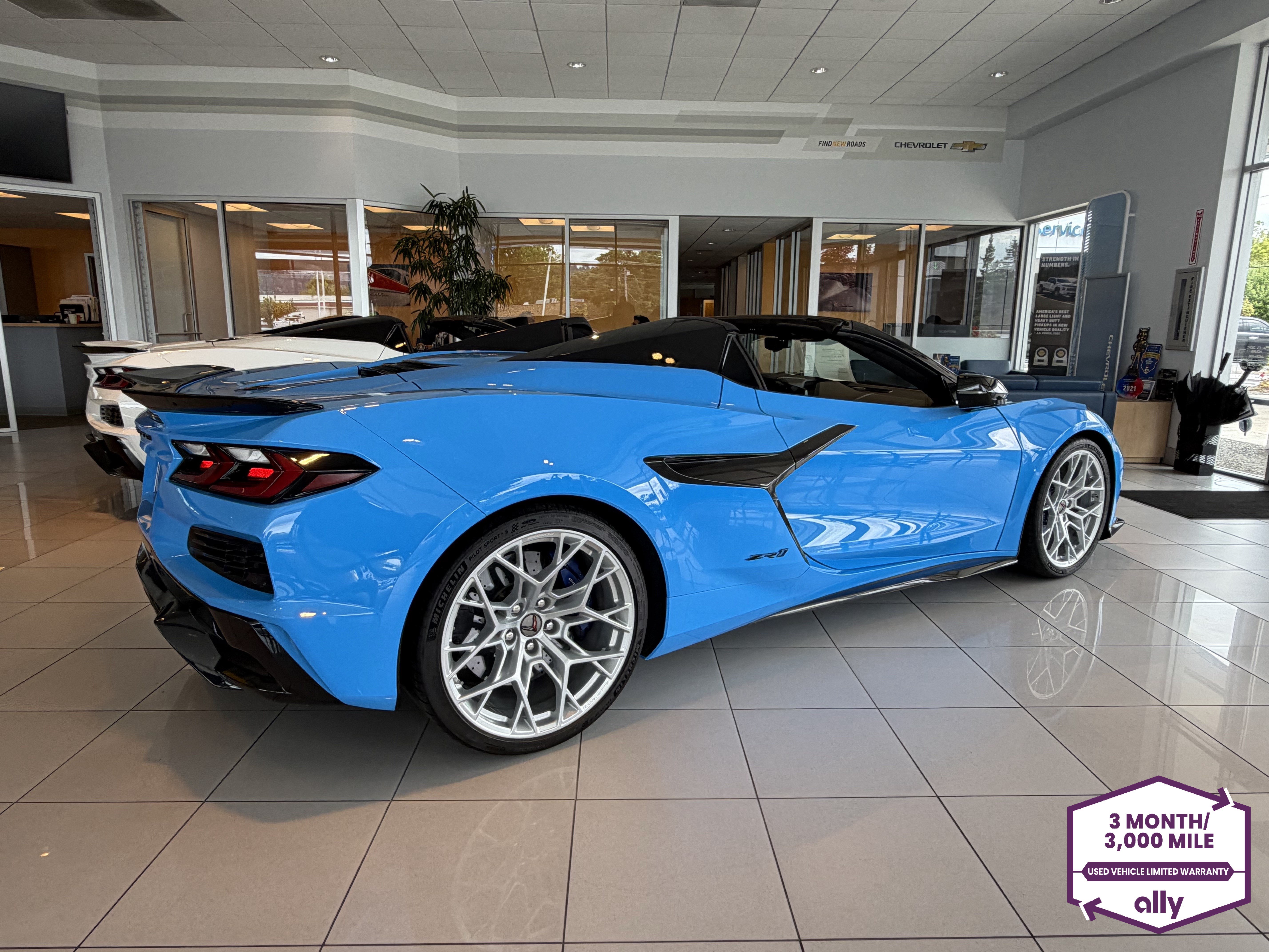 Used 2025 Chevrolet Corvette ZR1 RWD image 5