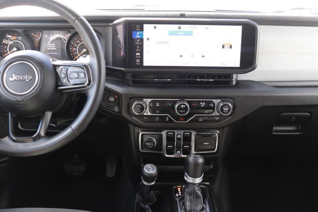 Used 2024 Jeep Wrangler Sport S image 15