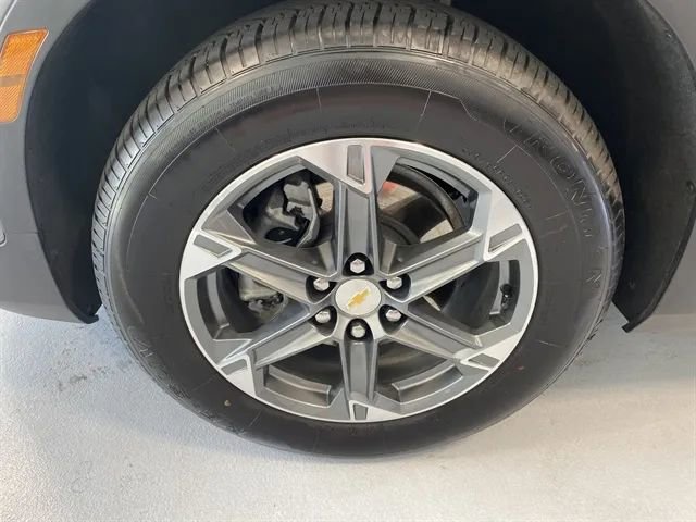 Used 2025 Chevrolet Blazer LT image 38