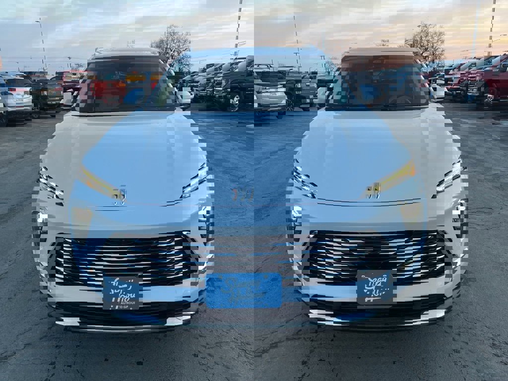 New 2026 Buick Envision Preferred image 2