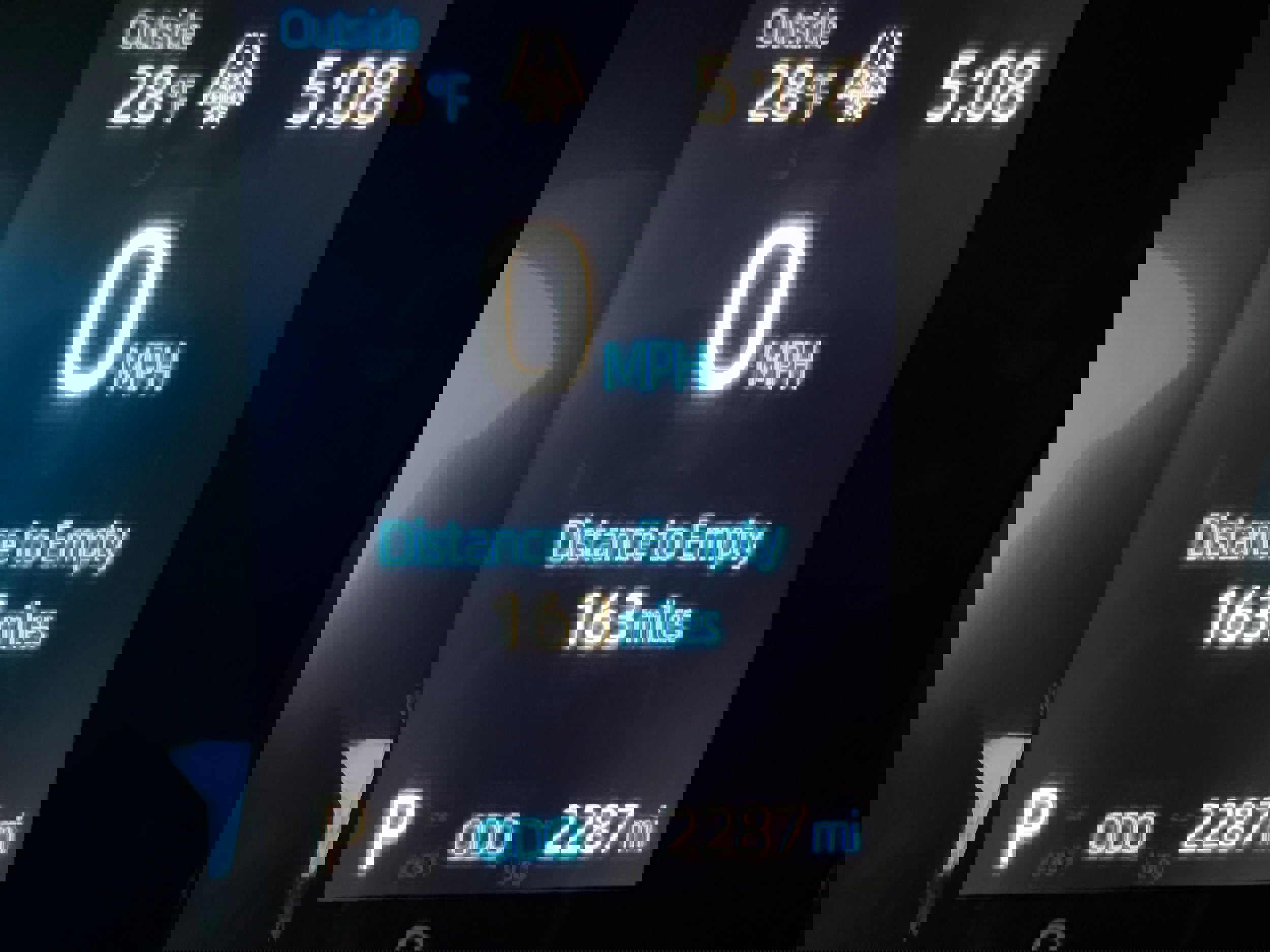 Used 2020 Toyota Highlander LE image 24