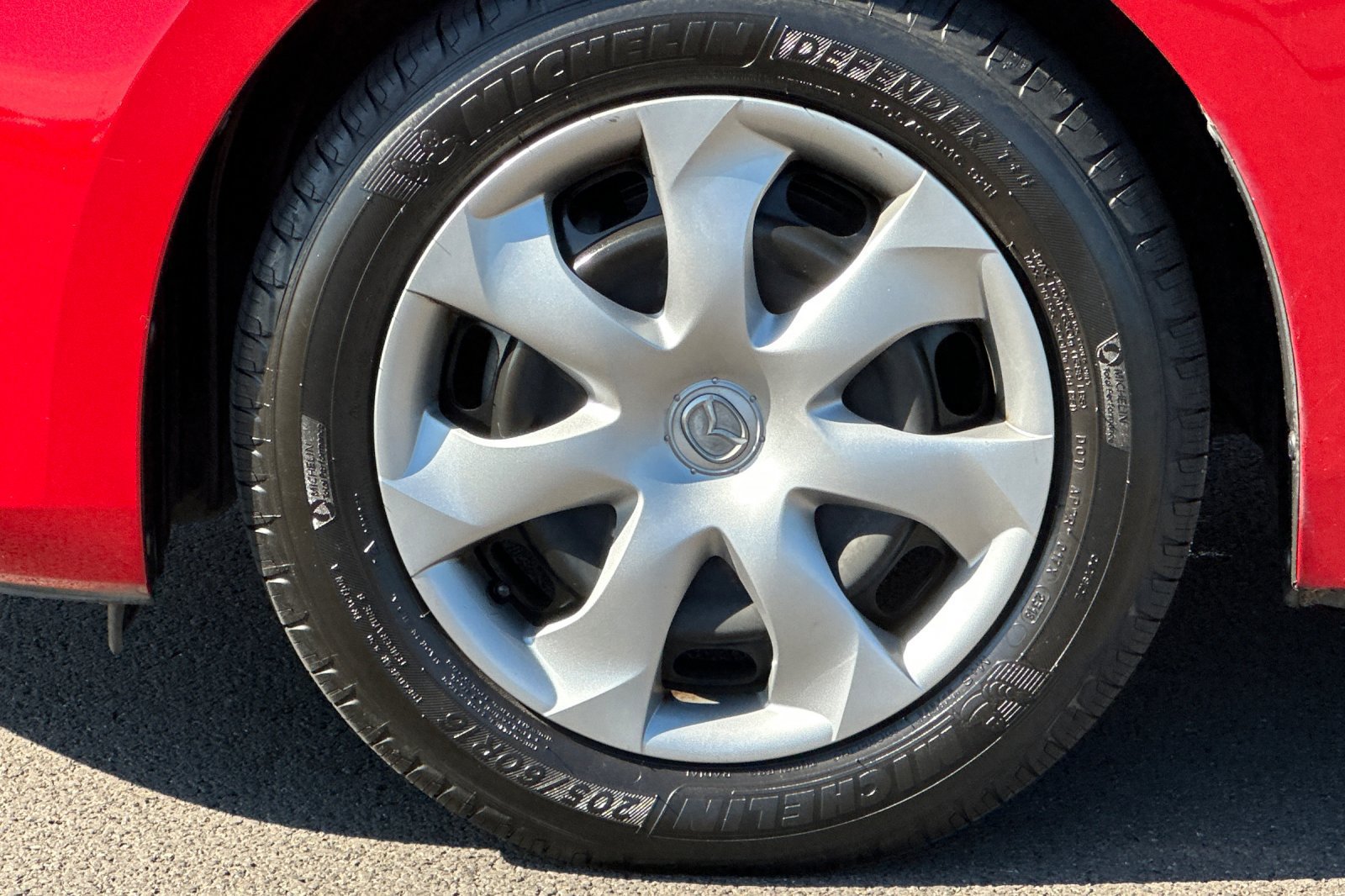 Used 2015 MAZDA MAZDA3 i Sport FWD image 30