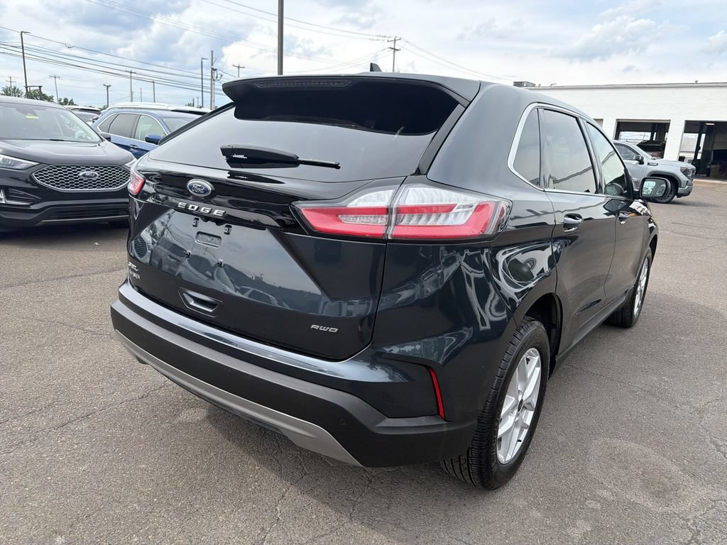 Used 2024 Ford Edge SEL w/ Convenience Package AWD/4WD image 5