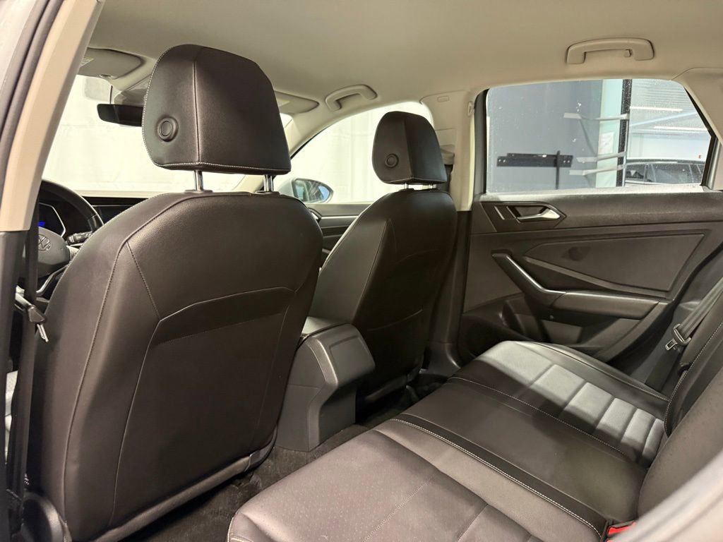 Used 2024 Volkswagen Jetta SE image 21